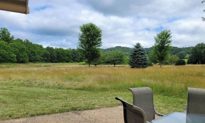 Boscobel Cabina | Classy cabin, private, close to town.