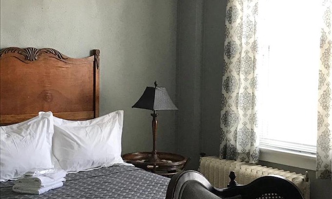 Boone Apartamento | Classy Serenity Suite Preferred Partner Rail Explorers, Pets OK