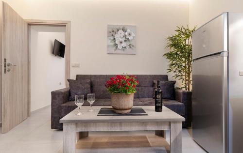 Malevizi Apartamento | Classy Suite near the Beach