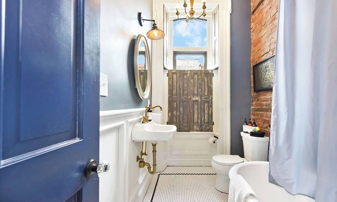 East Allegheny Apartamento | Classy Vintage Stay Minutes to Downtown & Stadiums