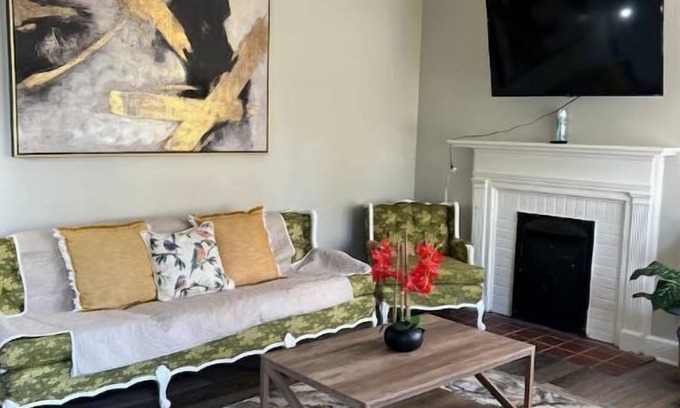 Valdosta Casa | Clean 2BR 1Bath Duplex in the Heart of Valdosta