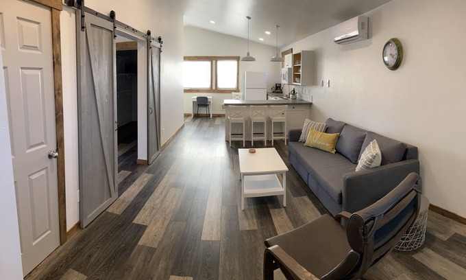 Boyd Acres Casa | Clean, affordable apartment in Bend