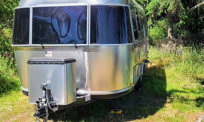 Freeland Casa | Clean Airstream Steps from Popular Whidbey Beach