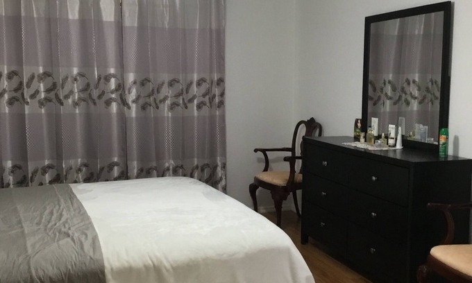 Englewood East Casa | clean an quiet 2 beds 2 bath house