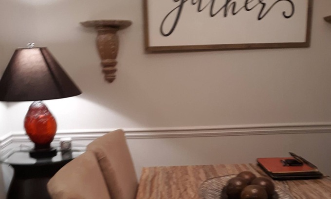 Lithonia Casa | Limpio y una casa adosada bien cuidada de 3 dormitorios 2. 5 baños en un excelente vecindario