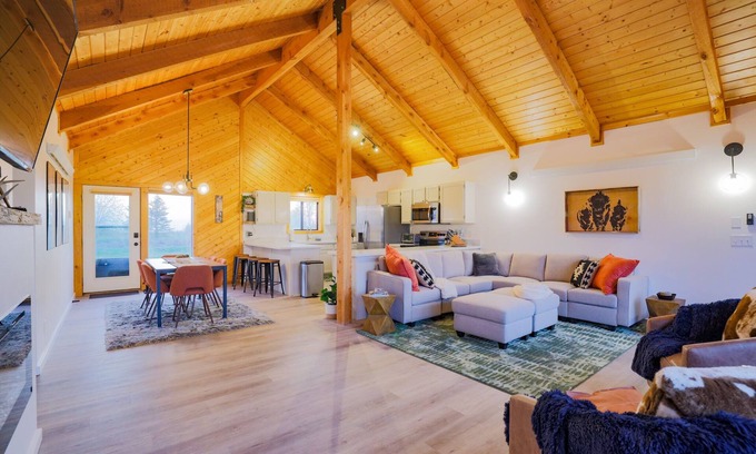 Driggs Casa | Clean and Chic Mountain Home w/ Stunning Teton Views