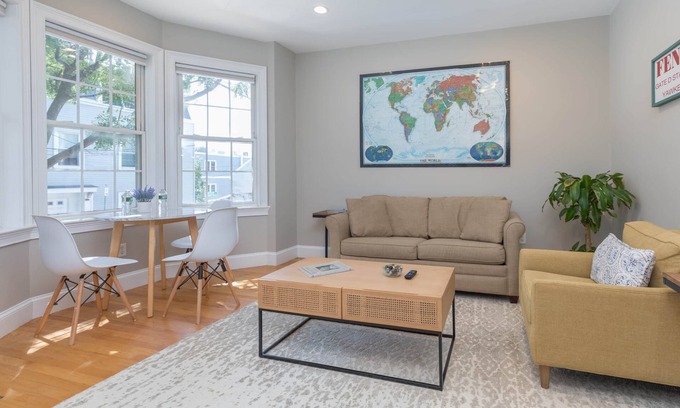 Telegraph Hill Apartamento | Clean and convenient w/ patio! Walk to Boston highlights!