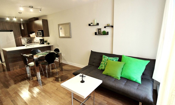 Maisonneuve Condominio | Limpio y acogedor apartamento de 2 dormitorios junto al Estadio Olímpico