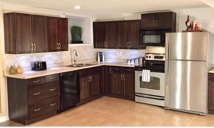 Midnapore Apartamento | Limpio y acogedor: 2 baños privados / 2 baños completos Suite privada GRAN PISO Lavandería Cocina completa