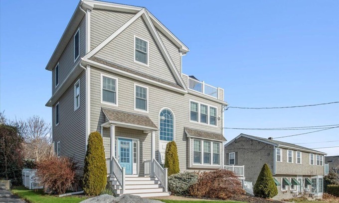 Kenyon Casa | Clean, Bright and Beautiful and Ocean Views !