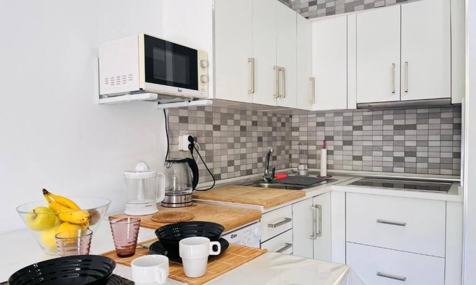 Aguas Buenas Apartamento | Clean & Comfortable 2-bedroom apartment in Aguas Buenas with AC