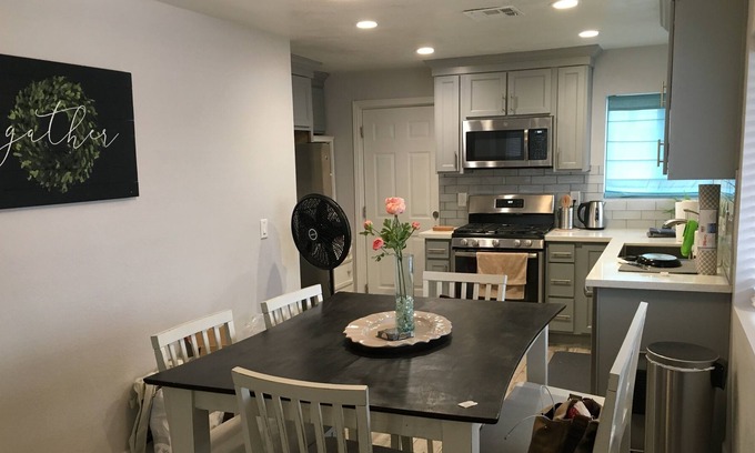 Coronado Casa | Clean & comfortable: Perfect for work / vacation