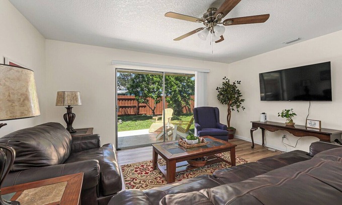 Rockledge Casa | Clean & Cozy, near USSSA, Viera and Beaches!