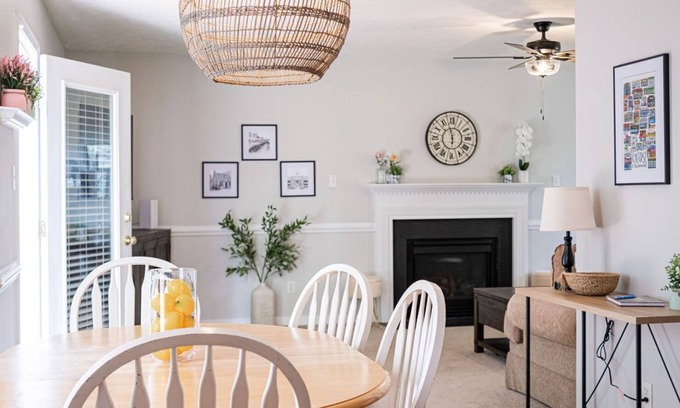 North Chesterfield Casa | Clean & Spacious Home, Centrally Located, Near Attractions w/large Fenced Yard