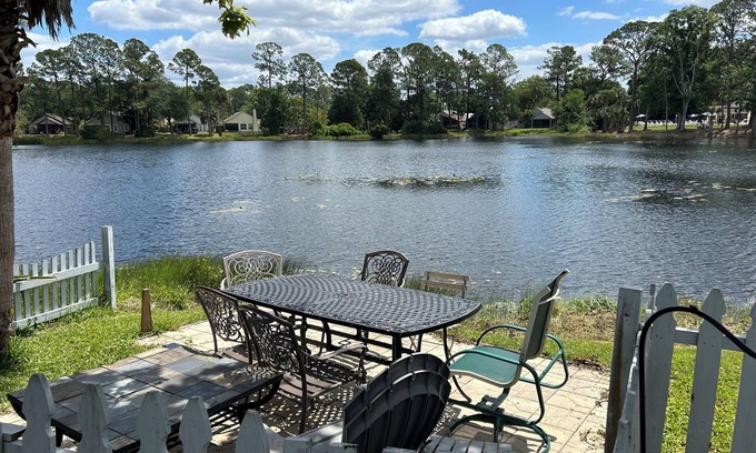 Sanford Casa | Clear Lake Front home near Orlando / Sanford SFB Boombah
