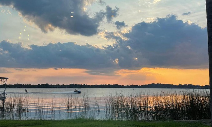 Southwest Orlando Casa | Clear Lake Retreat: Private pool, lakefront