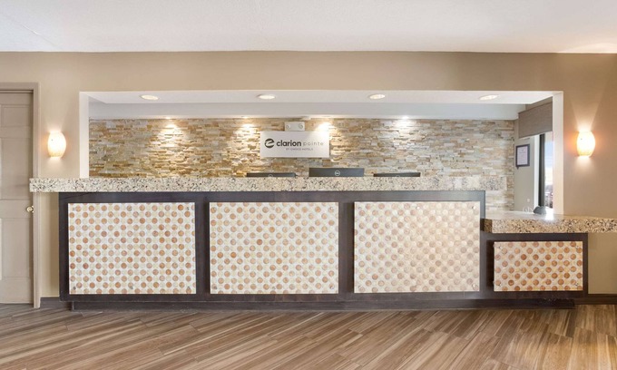 Independence Hotel | Clarion Pointe