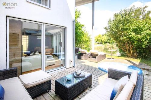 Cirencester Casa | Clearwater 67, Ortolan Villa P