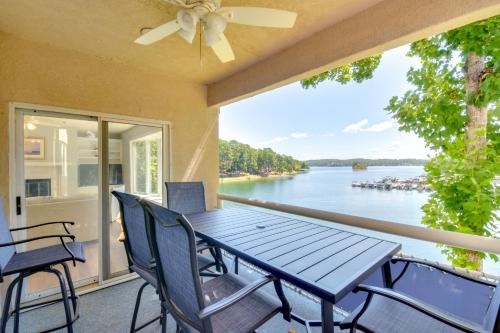 Salem Apartamento | Clemson Game Retreat Lakefront Keowee Key Condo