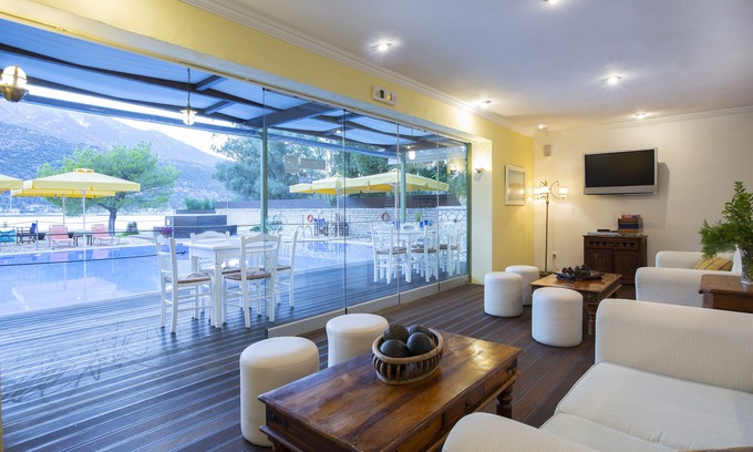 Geni Casa | Cleopatra Beach Hotel