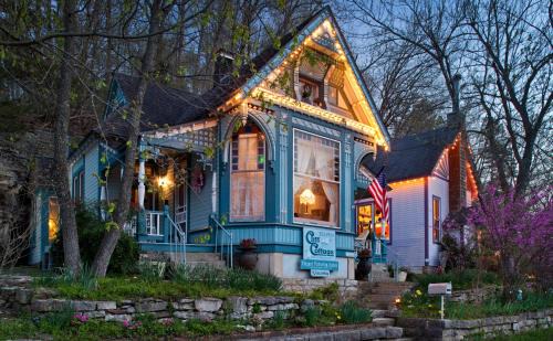 Eureka Springs Historic District Cama Y Desayuno | Cliff Cottage Inn, Downtown Bed & Breakfast