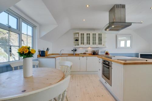 Porthleven Casa | Cliff Top Cottage