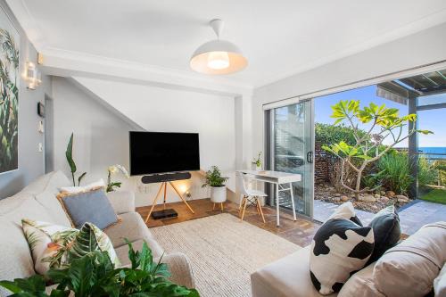 North Curl Curl Apartamento | Cliff Top Hideaway - Ocean Views
