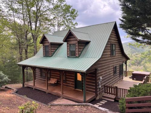 Ferguson Casa | Cliffside by Leatherwood Mountains Resort