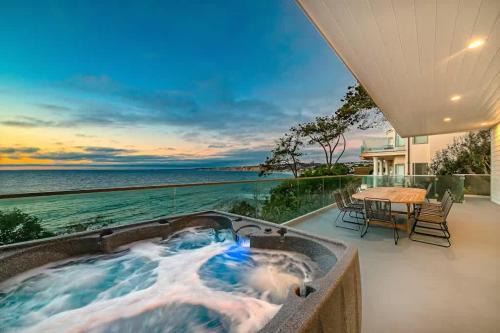 La Jolla Shores Casa | Cliffside Haven Where Ocean Meets Sky