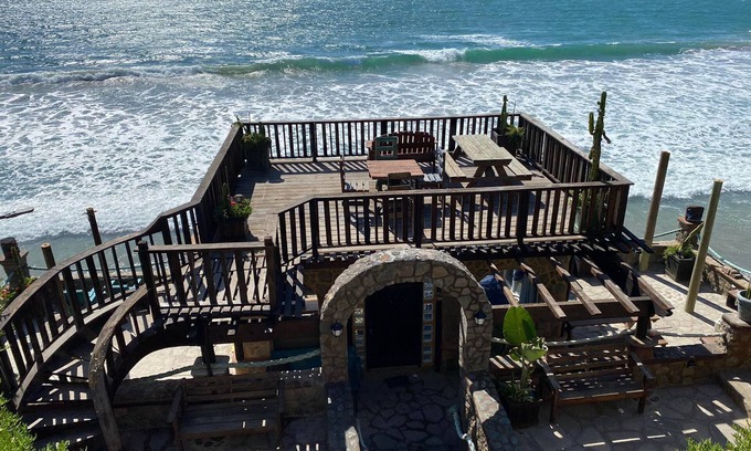 Playas de Rosarito Villa | Cliffside Retreat over the Pacific Ocean- Crashing waves & Spectacular Sunsets.