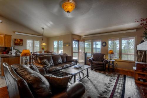 Benchmark Casa | Cliffview Cabin