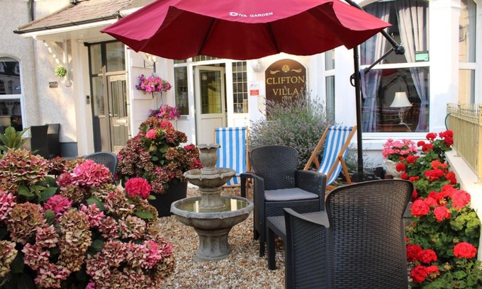 Llandudno Casa | Clifton Villa Guest House