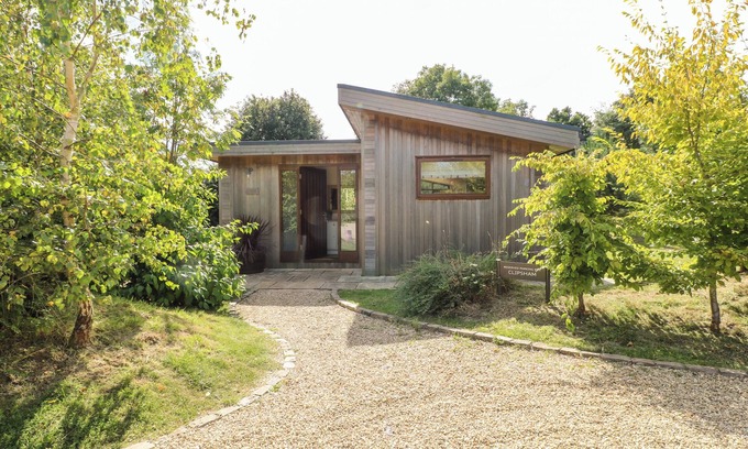 Barnsdale Cabaña | CLIPSHAM, que admite mascotas, con chimenea en Exton, Rutland, Ref 981543