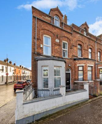 Gaeltacht Quarter Villa | Clondara Terrace Belfast