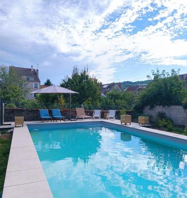Nolay Cama Y Desayuno | Clos de la Providence Chambres d'hôtes, piscine et Spa