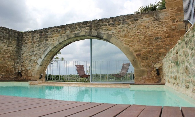 Grillon Casa | CLOS VIALLE la histórica GRILLO Aldea, 4 km de Grignan