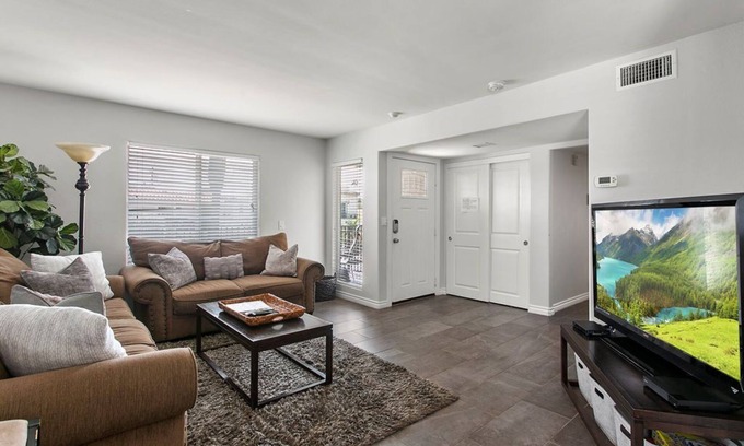 Huntington Beach Apartamento | Cerrar 2 de la playa, lejos de las multitudes