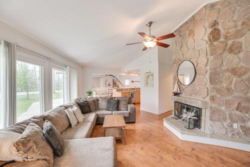 Charlevoix Casa | Close to 3 Ski Areas Michigan Family Retreat!