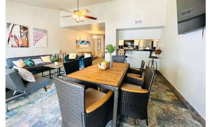 South Padre Island Cabaña | Close to Beach, Private Jacuzzi, BBQ, 70” TV