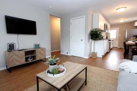 Michigan City Casa | Close to Beach, W&D, Pet friendly, Dunes, Casino
