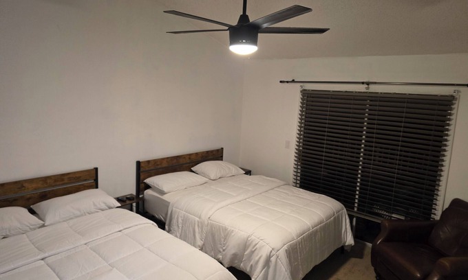 Royal Palm Bay Condominio | Close to Disney, universal SeaWorld and outlets with Walmart next door!