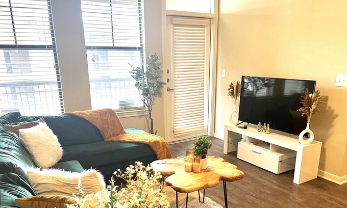 Lazybrook/Timbergrove Apartamento | Close to downtown Houston: free gated parking