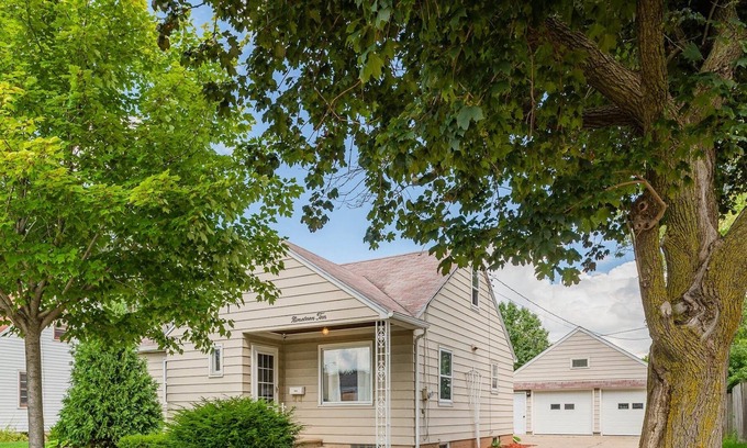Appleton Casa | Close to Downtown / Oshkosh / Lambeau Field