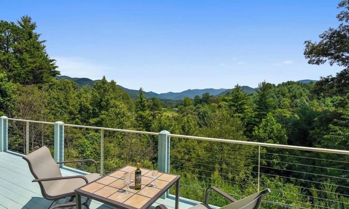 Weaverville Casa | Cerca de DT, Vistas !!