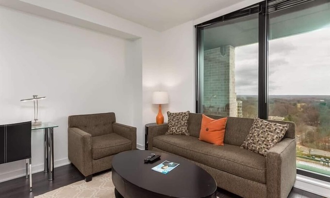 Reston Apartamento | Close to Dulles Airport | Kitchen + Washer/D | nr DC