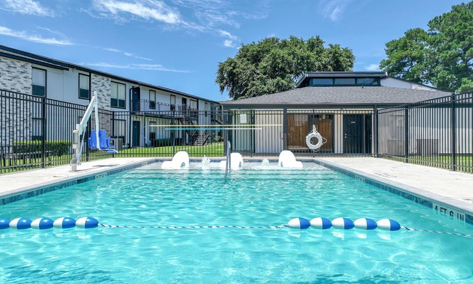 Lufkin Apartamento | Close to everything 1-bedroom apartment w/ AC & fitness room in charming Lufkin