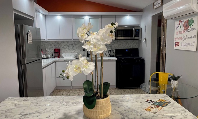 Isabela Casa | Close to JOBOS BEACH 3-bedroom house & BONUS ROOM fabulous Isabela w/AC, WiFi