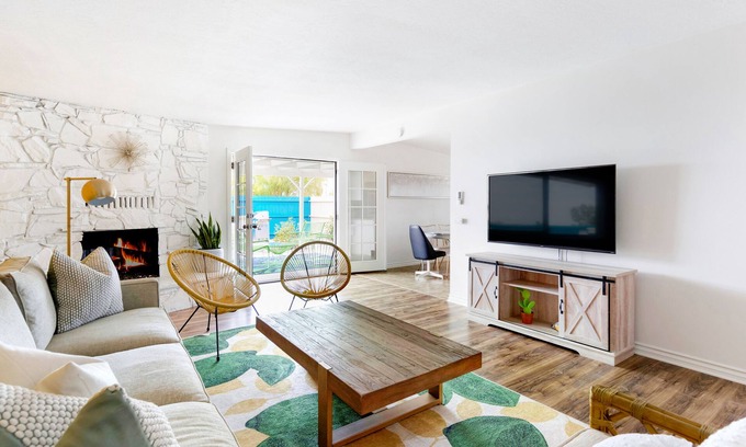 Twentynine Palms Casa | Close to Joshua Tree Entrance, STAR GAZE Jacuzzi, MTN VIEWS, Fire-Pit