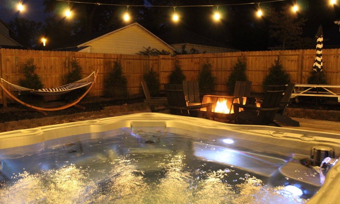 South Haven Casa | Hot tub | Top rated home | 1/2 mile to SoHa