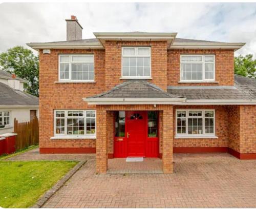 Mohill Casa | Close to Lough Rynn Castle Mohill - Room Only